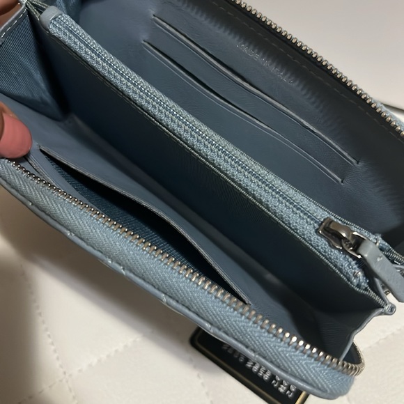 Quilt Chanel Wallet 🌺 - Picture 4 of 7